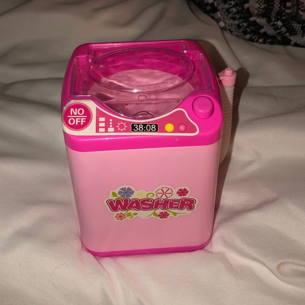 Beauty blender washer